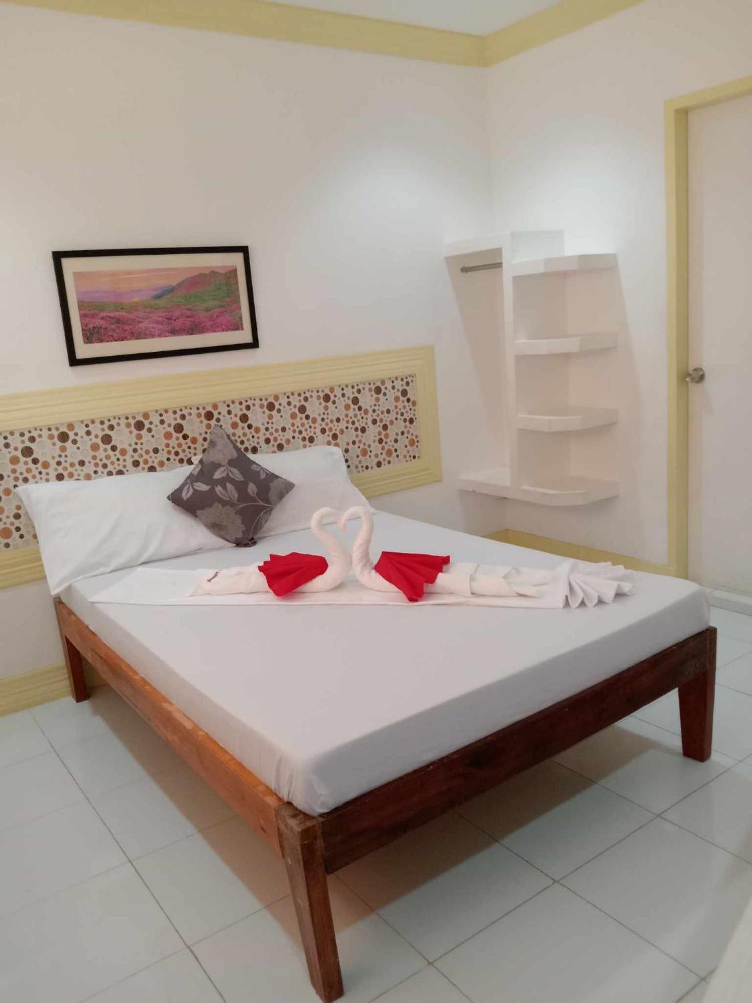 Bountiful Inn Puerto Princesa Exterior photo